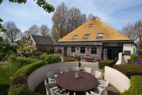  Shepherds House B&B  Limmen